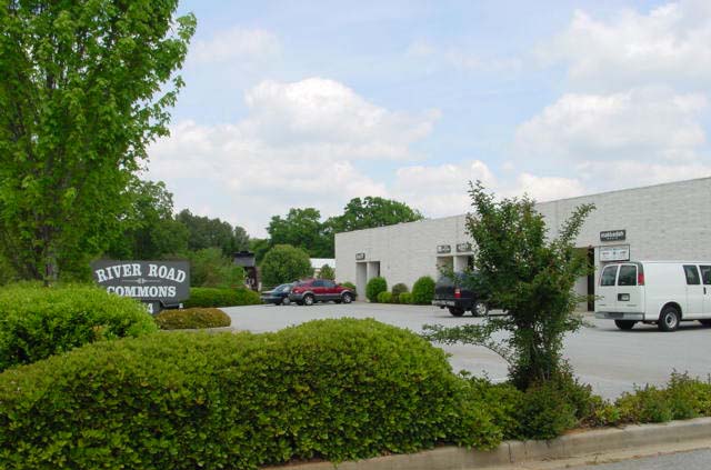 2514 River Rd