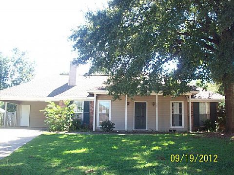 322 Brookwoods Dr