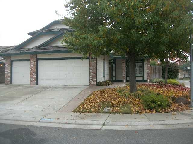 9000 Hooded Crane Ct