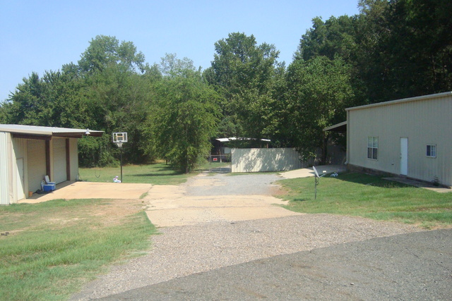 7223 Adams Ln