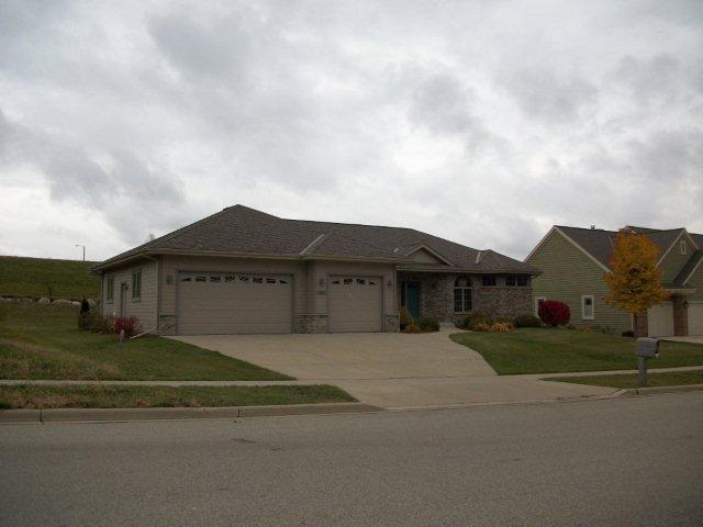 1411 Hawthorn Dr