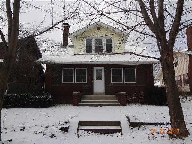 237 Bellflower Ave Nw