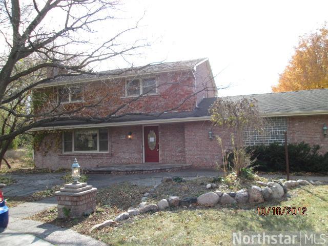 6811 Kingston Dr