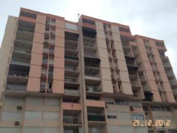 Cond Whitetower 504