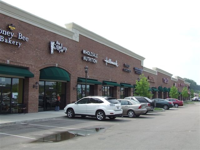 2305 Jackson Ave W