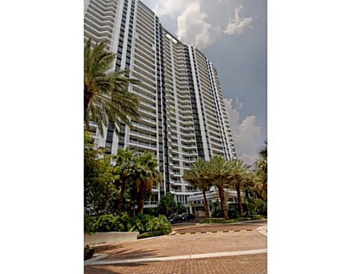 21055 YACHT CLUB DR # 3006