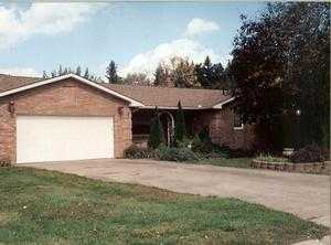 2620 Mary Lou St Nw