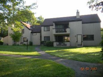 15a Algonquin Ln