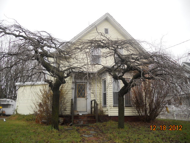 388 Centre St