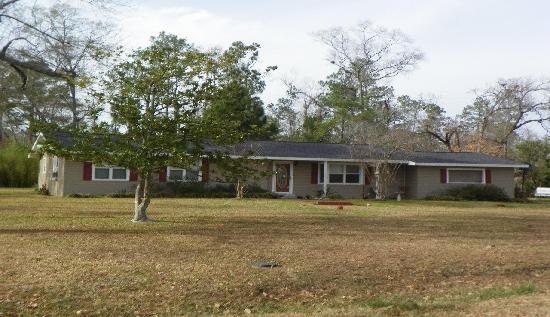 7465 Village Lane