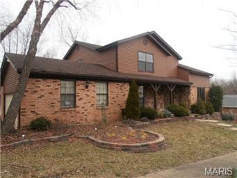 4569 Woodworth Ln