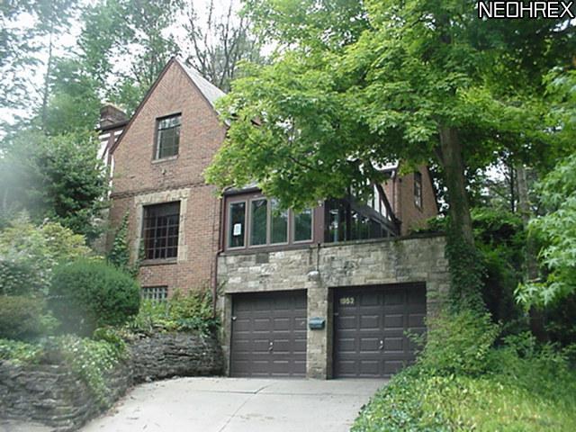 1952 Laurel Hill Dr