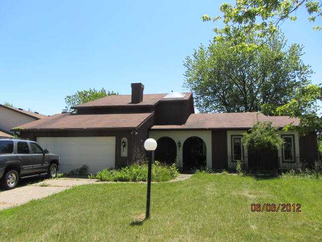 4045 Ivanhoe Dr
