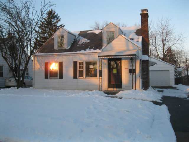4275 Eleanor Ave
