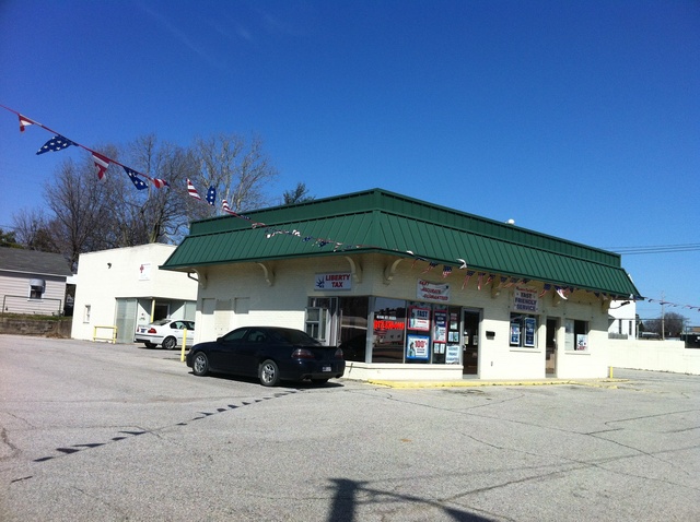 227 W 4th St