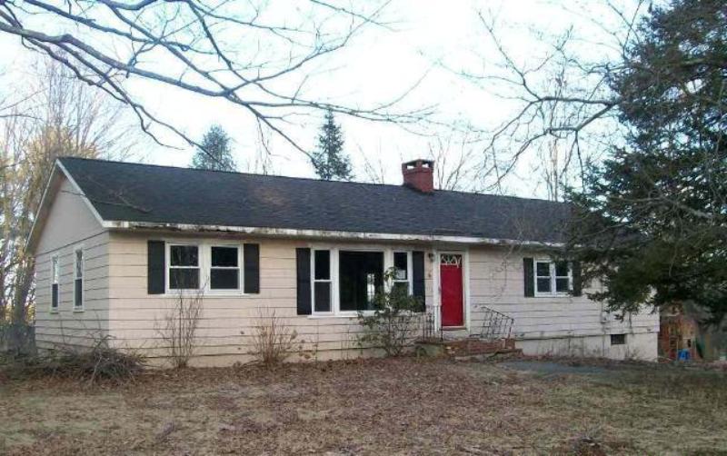 6 Remicks Ln