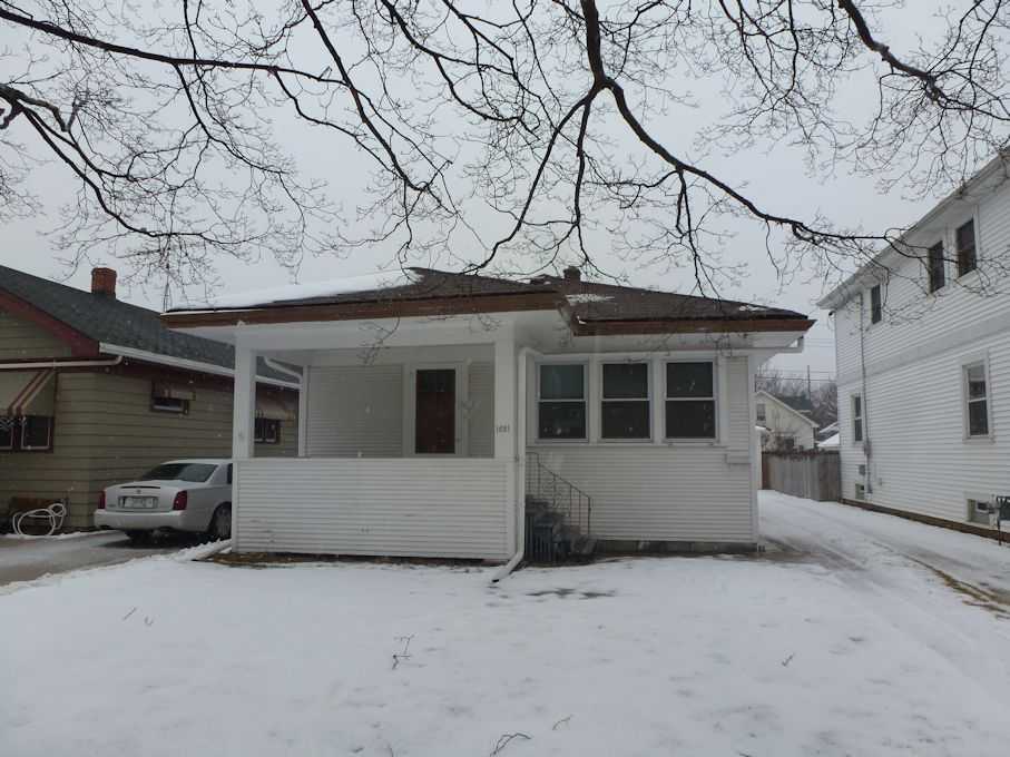 1621 Hayes Ave