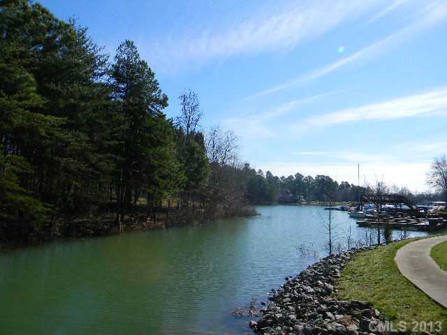 132 Pebble Brook Ln