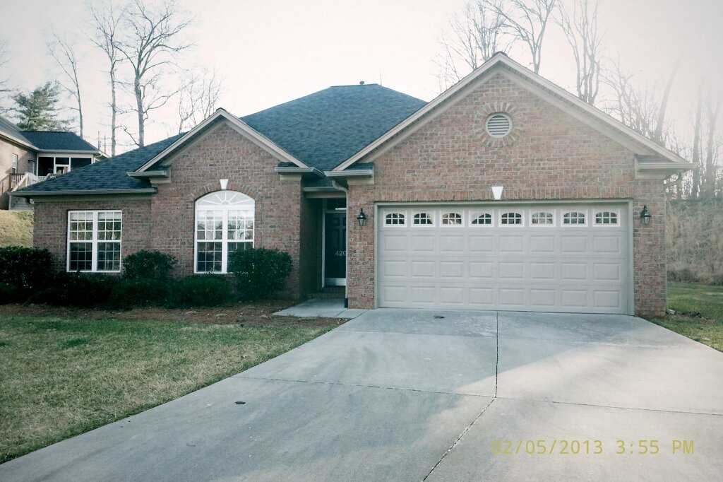 420 Swan Ct