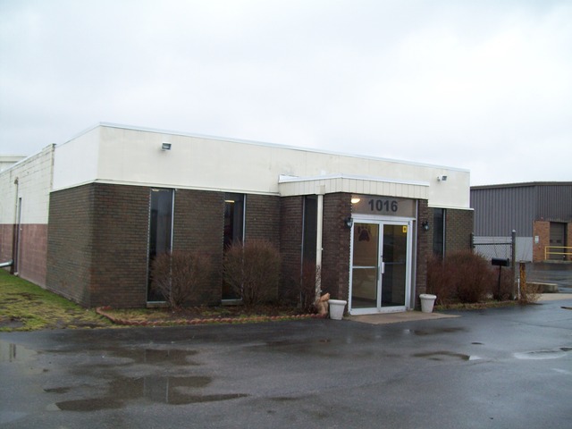 1016 TROY CT