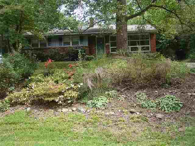 107 Applewood Ln