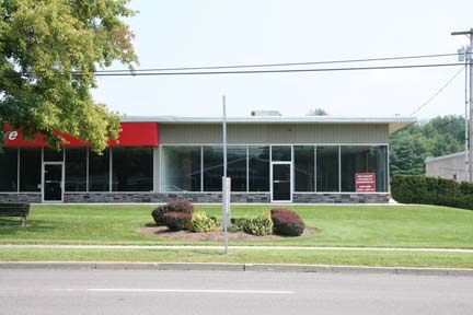 230 N Main St