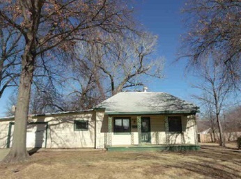2424 E Elm Ave