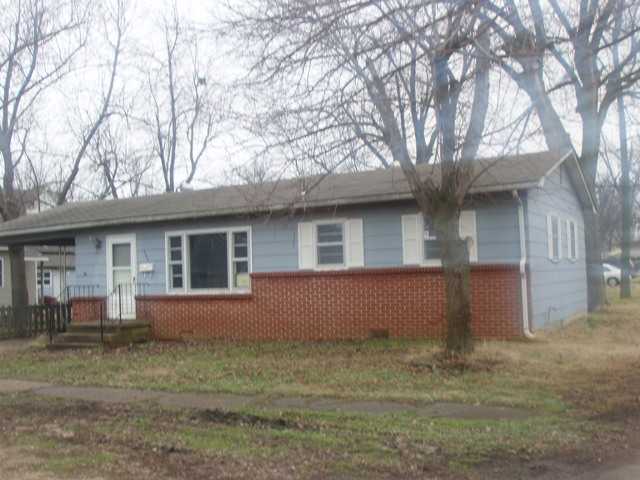 114 Carter St
