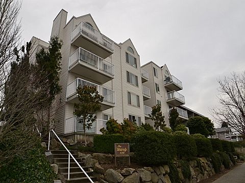 4540 45th Ave Sw Apt 205