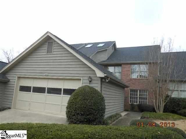 313 Hunters Cir