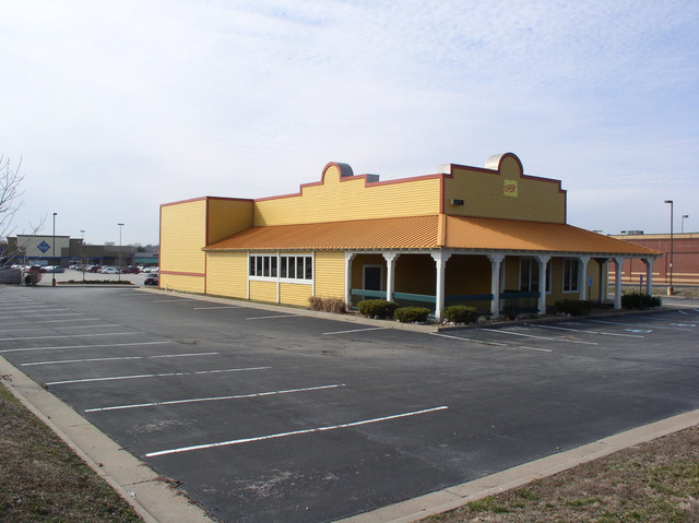 2865 Veterans Memorial Pkwy
