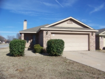 1101 Sandalwood Dr