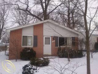 13615 Fellrath St