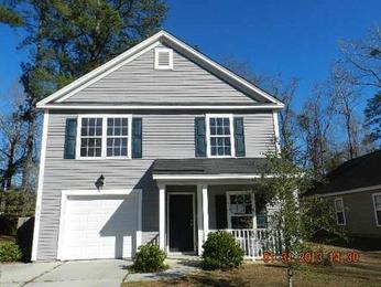 8736 Red Oak Dr