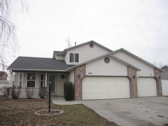 648 W Woodbury Drive