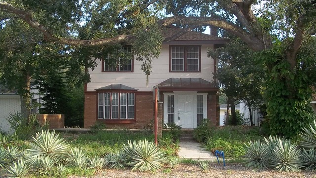 5511 Central Ave