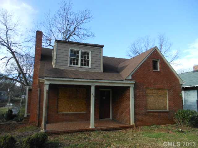 630 E Tremont Ave