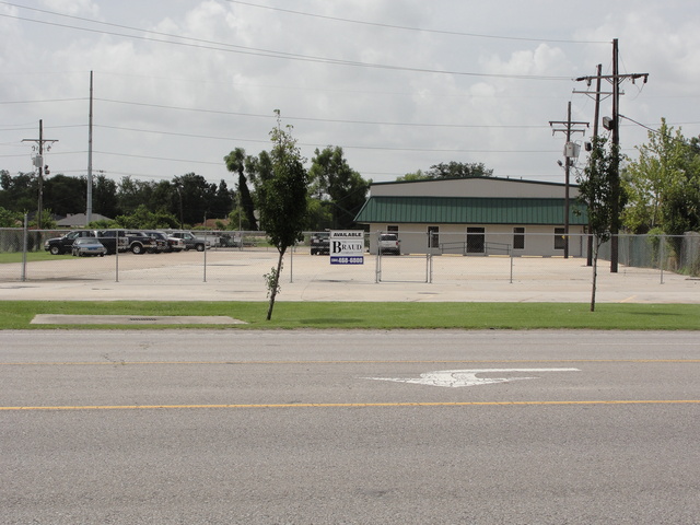 10371 E Airline Hwy