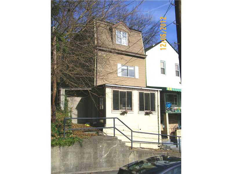 2002 Noble St