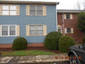 1300 Larchmont 814