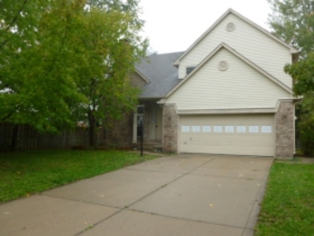 5538 N Meadow Dr
