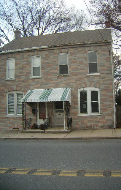 109 S 9th St
