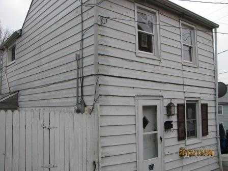 308 Avenue Q