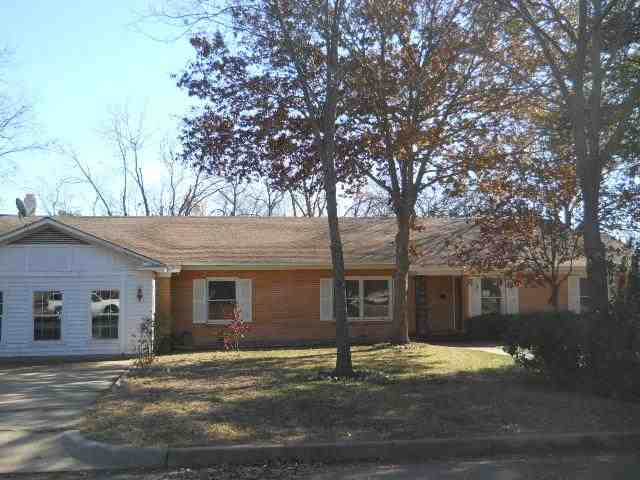 3220 Live Oak Ave