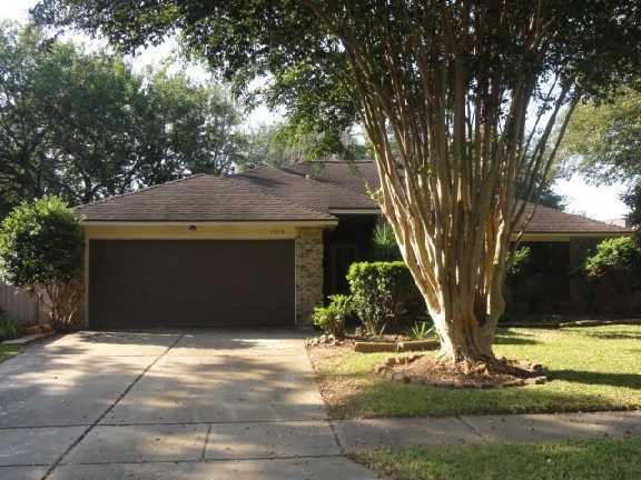 1915 Maple Dale Ln