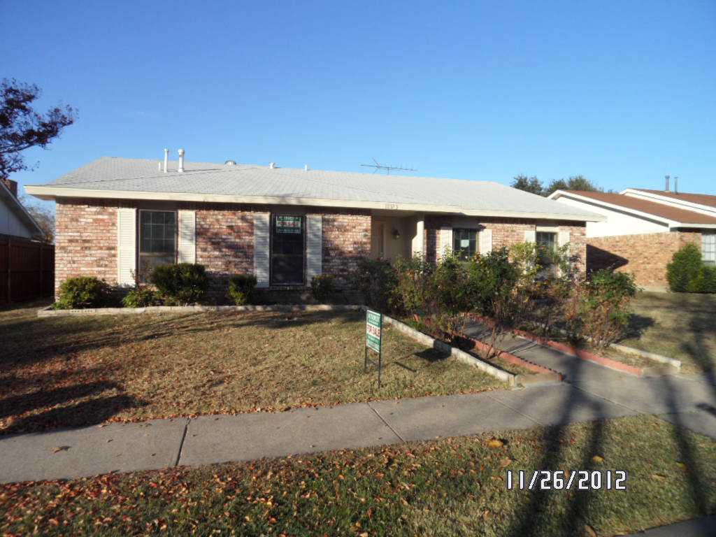 10323 Black Walnut Dr