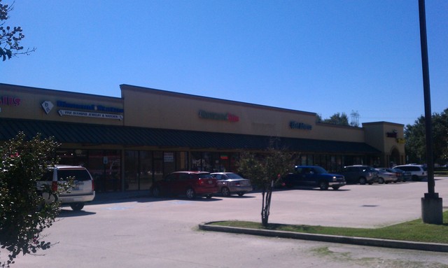 1855 Barataria Blvd