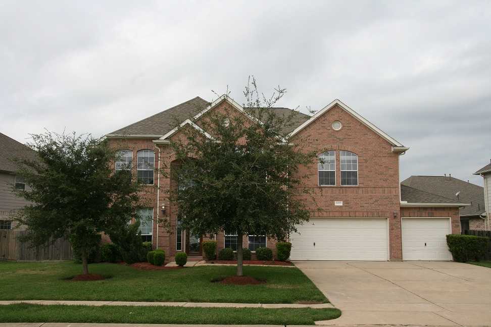 1919 Rustic Oak Ln