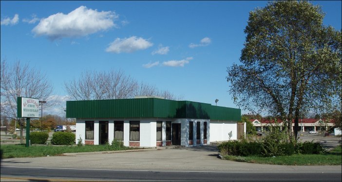 11008 Hamilton Ave.