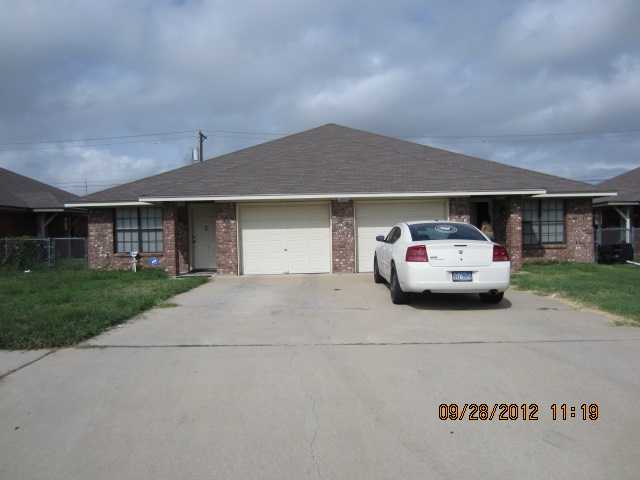 3901 Hitchrock Dr